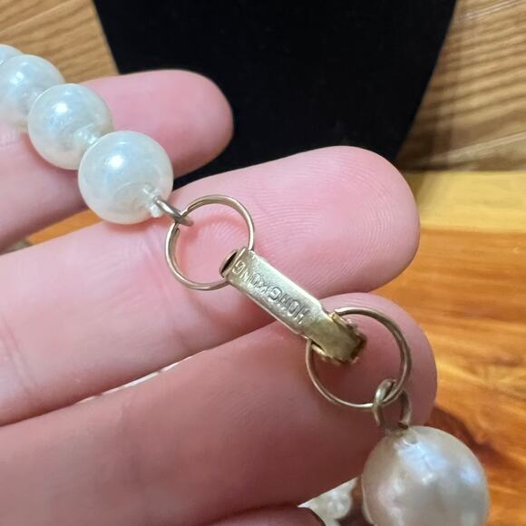 Vintage Extra Long Faux Pearl Necklace Made In Hong Kong Lobster Clasp MCM 50's - Picture 3 of 4